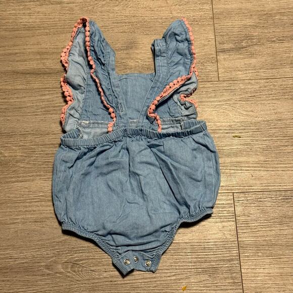 Mud Pie Chambray Baby Romper | Embroidered Rainbow Floral | 6–9M - Picture 3 of 5